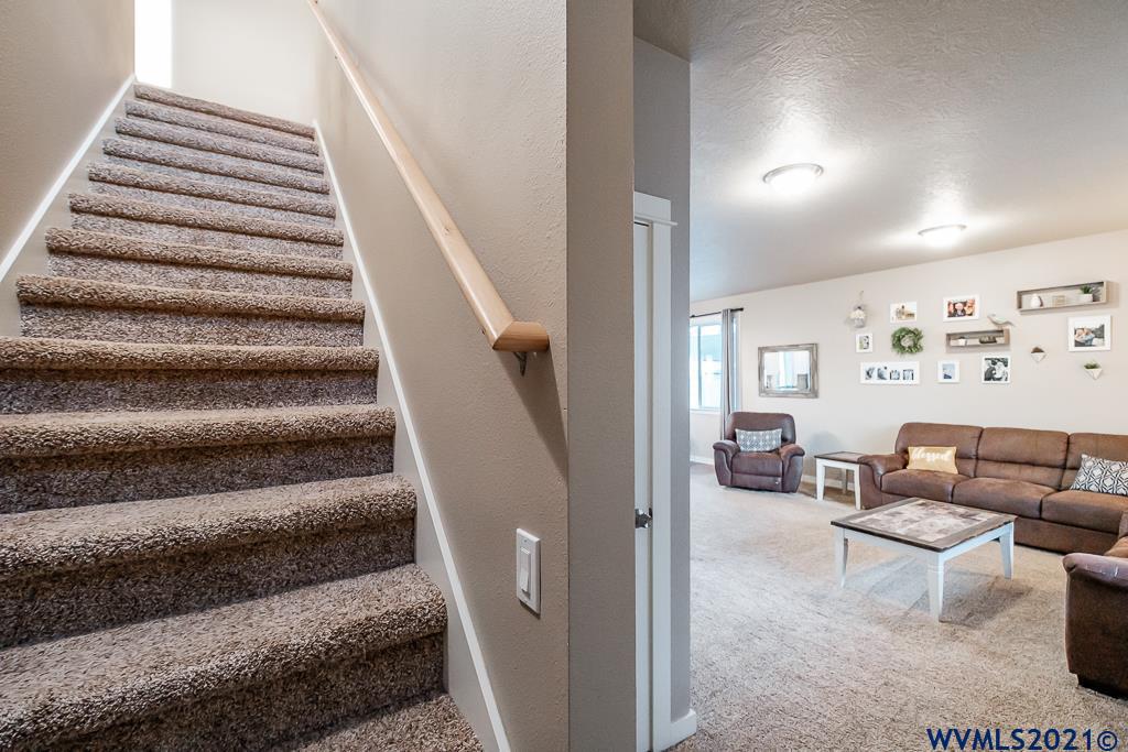 1145 South 9th Street Lebanon, OR 97355 - Photo 19 of 42