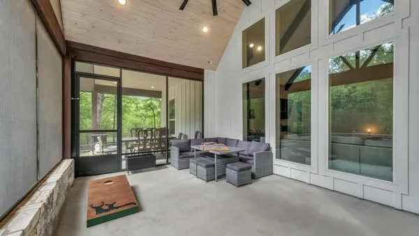 $1,500,000 | 1098 Paradise Parkway, Poolville, TX 76487