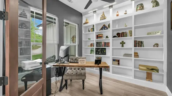 $1,500,000 | 1098 Paradise Parkway, Poolville, TX 76487