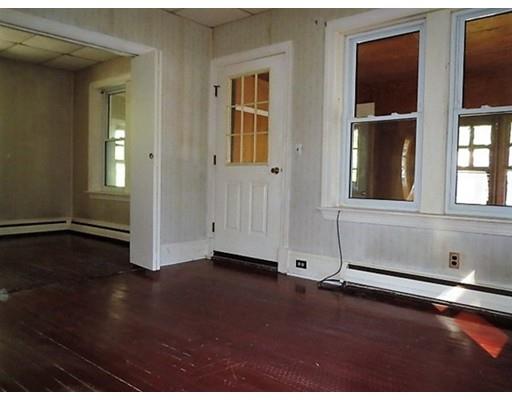 153 Barrington Road Longmeadow, MA 01106 - Photo 3 of 18 Gallery Image 3