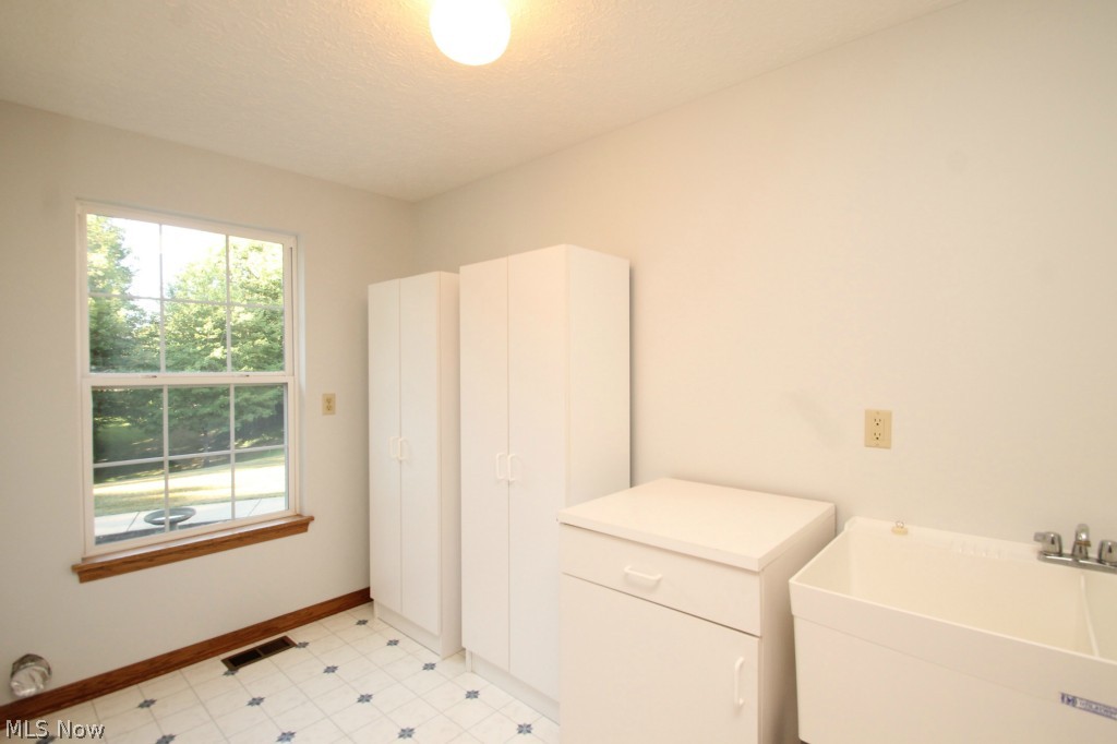2845 Serfass Road Clinton, OH 44216 - Photo 17 of 25