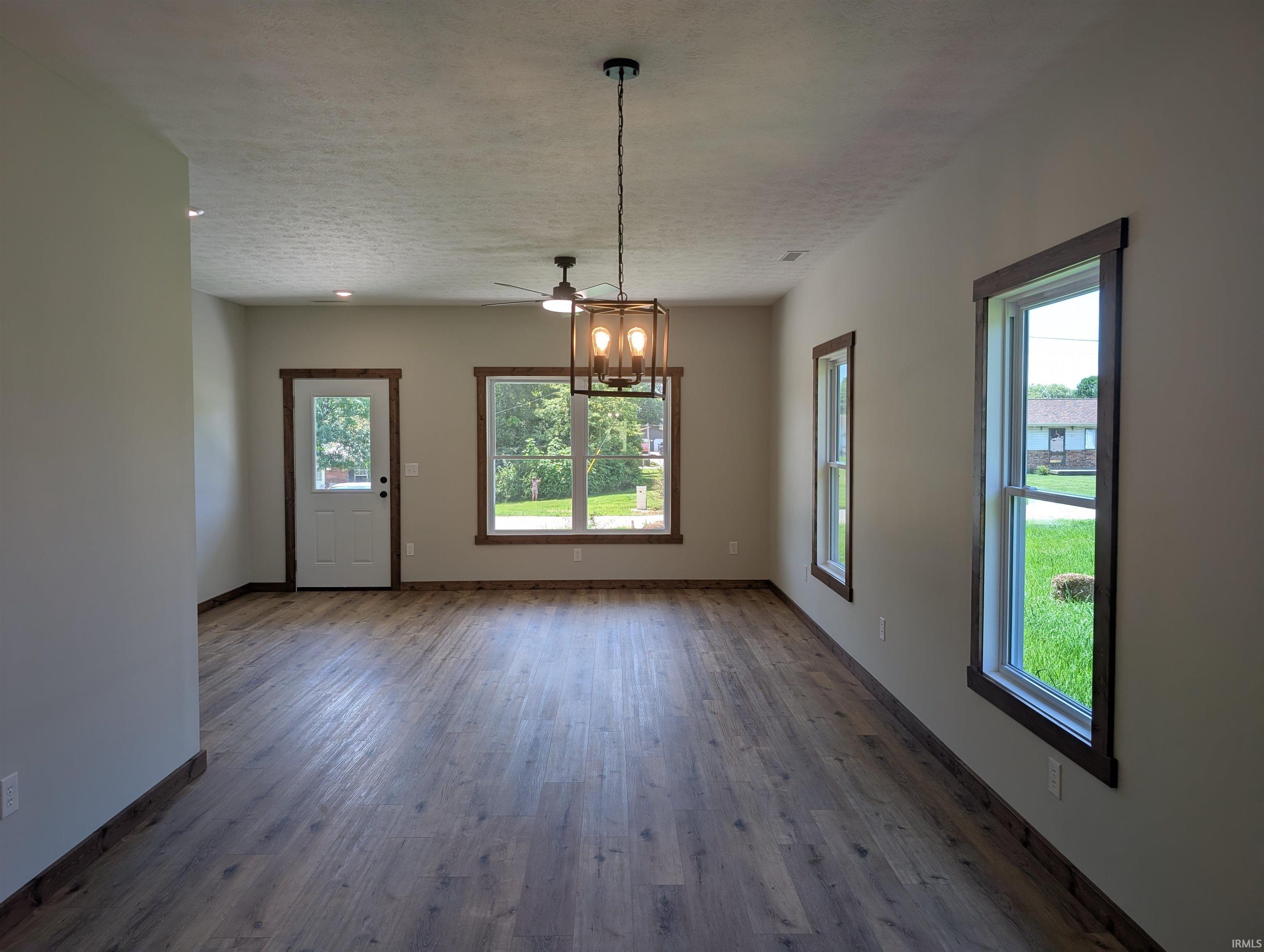 219 Poplar Street Loogootee, IN 47553 - Photo 9 of 27