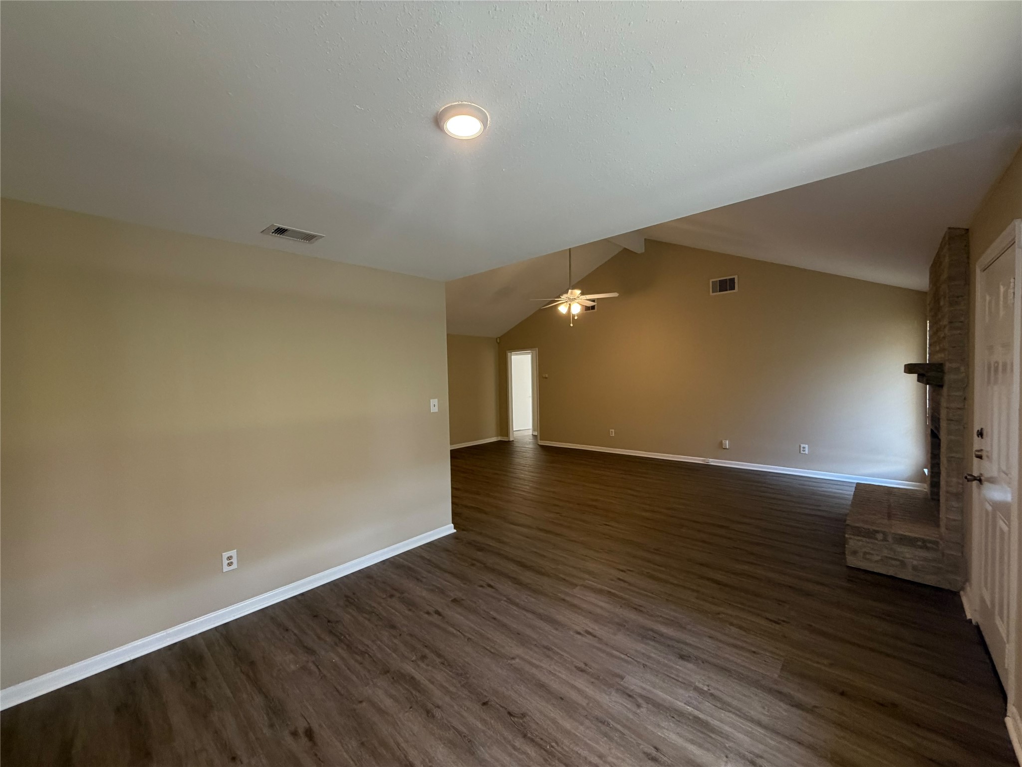 2015 Trailing Vine Road Spring, TX 77373 - Photo 9 of 28 Gallery Image 9
