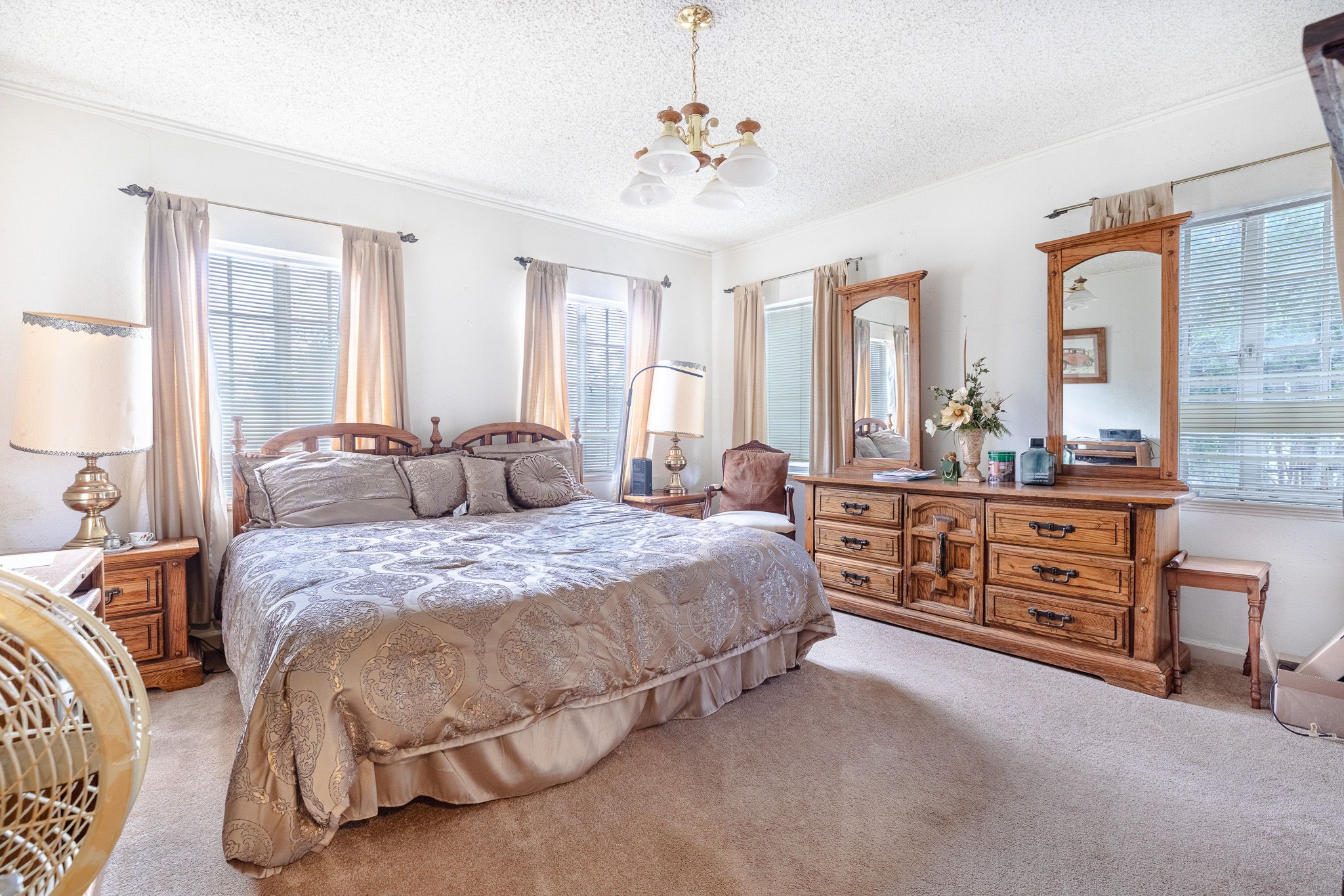 3620 South MacGregor Way Houston, TX 77021 - Photo 12 of 21 a bed room with a bed and a dresser