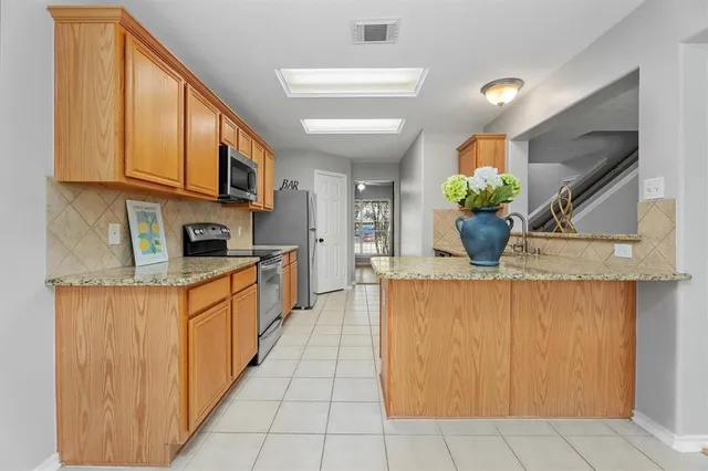 $2,500 | 15318 Redbud Berry Way, Cypress, TX 77433