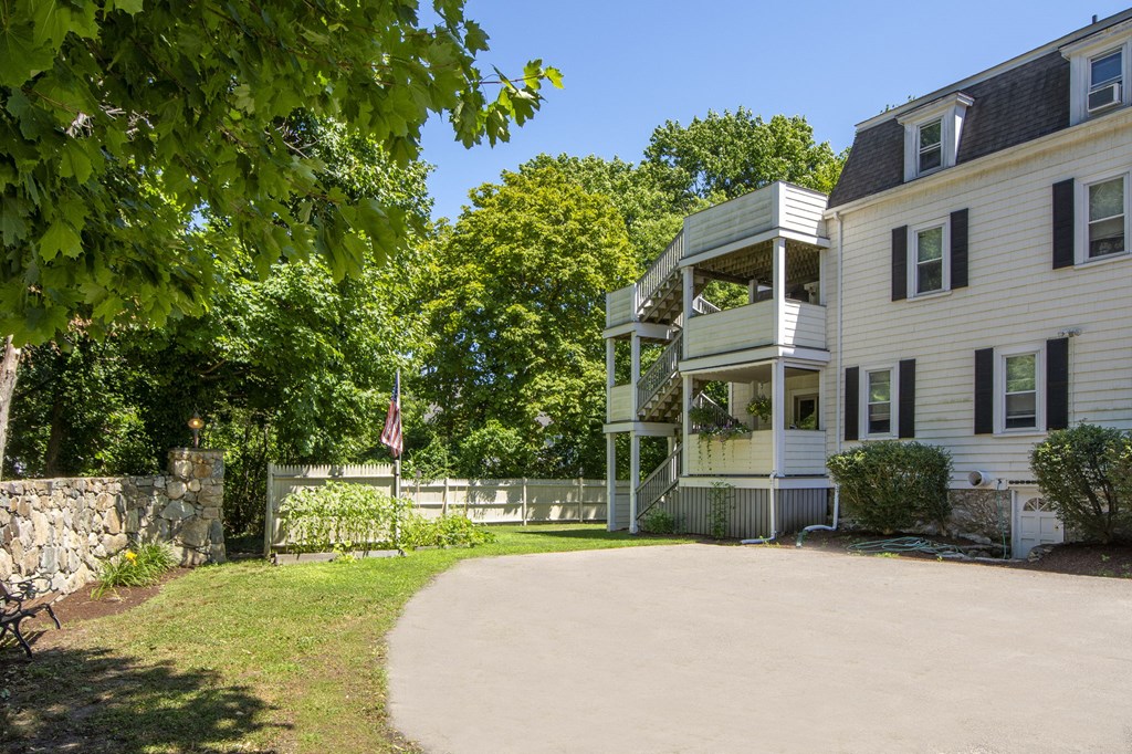 56 Spring Street Cohasset, MA 02025 - Photo 3 of 33 Gallery Image 3