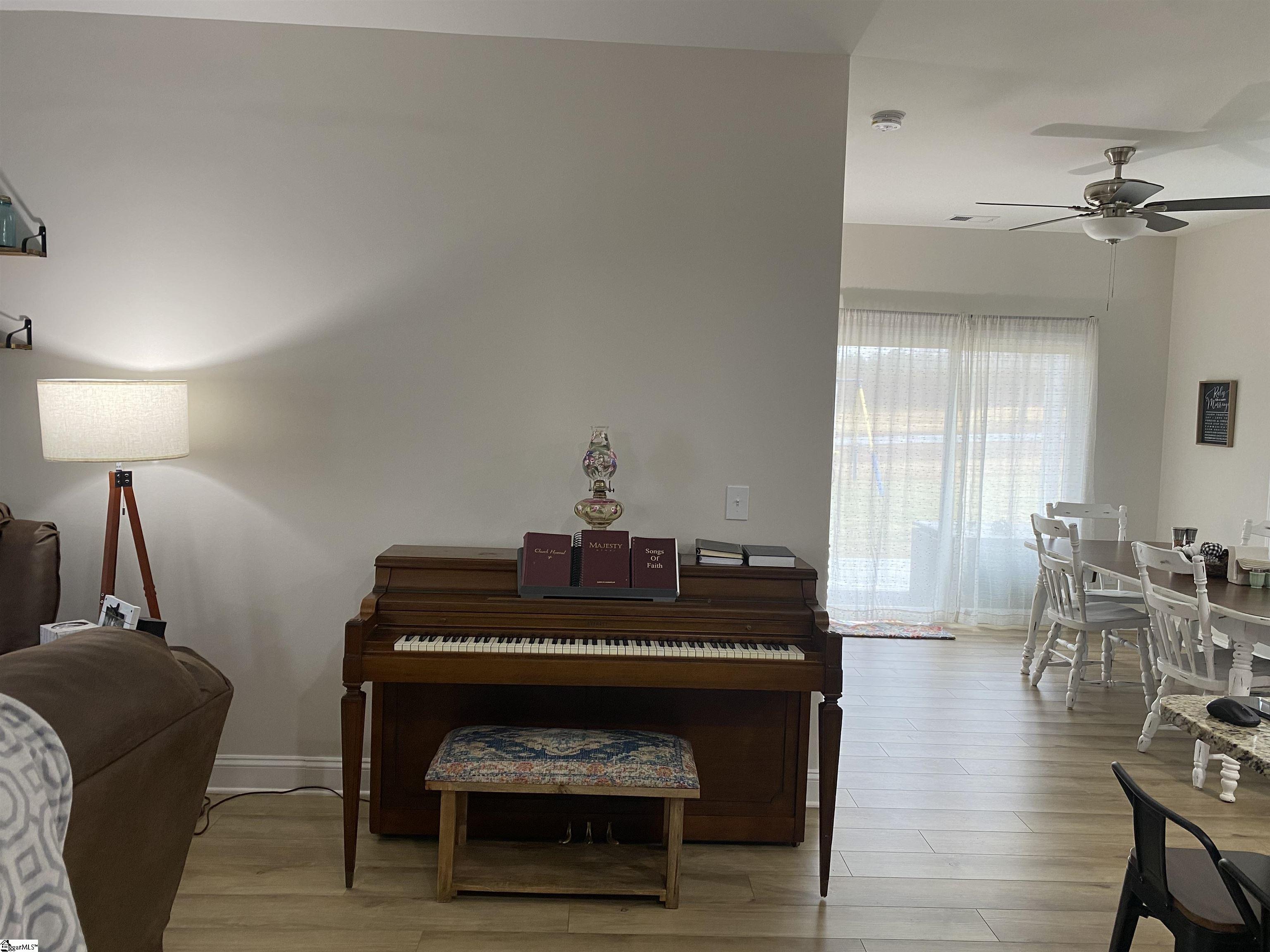 34 Mossycup Road Taylors, SC 29687 - Photo 4 of 18 Gallery Image 4