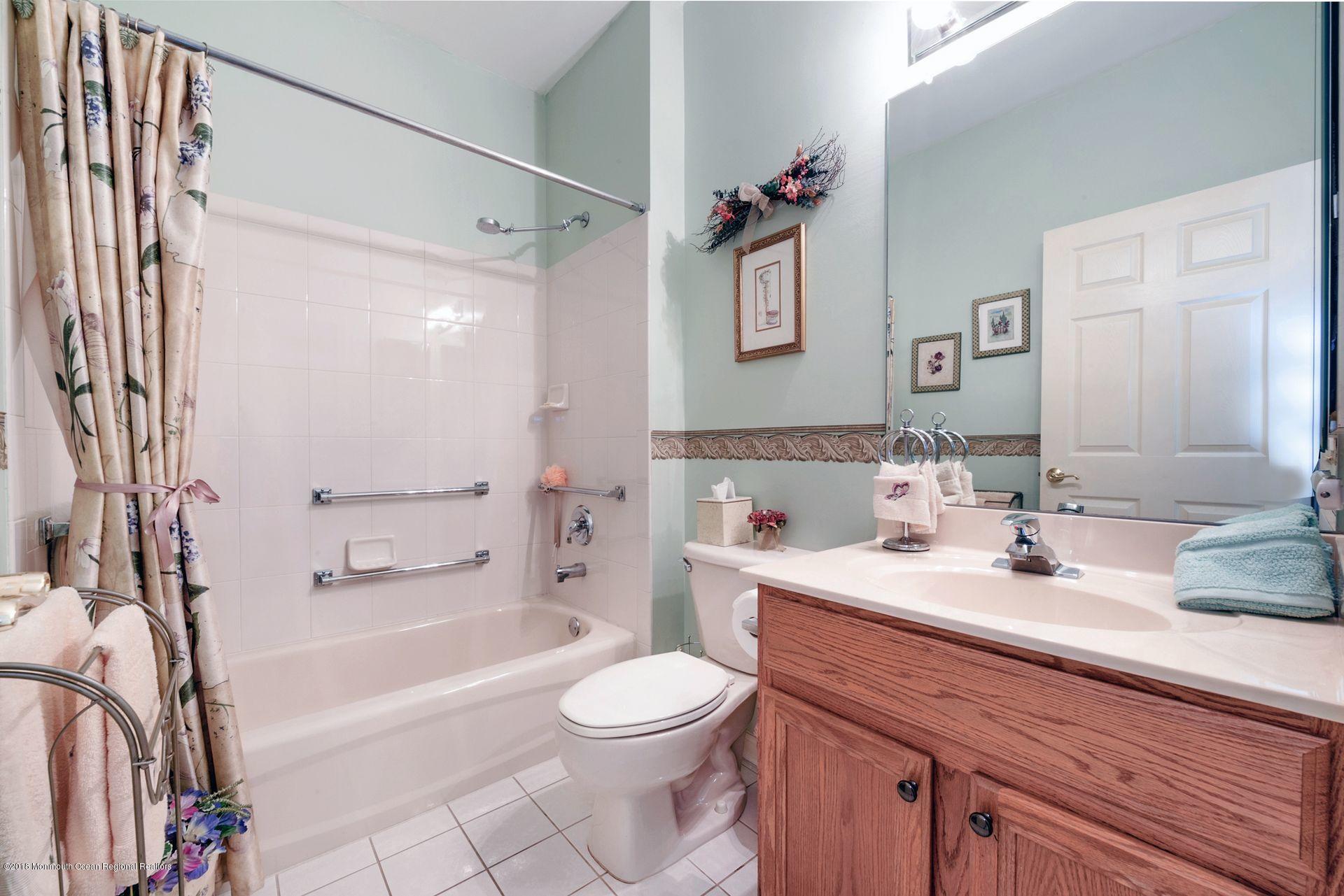 113 Eleanor Road Manchester Township, NJ 08759 - Photo 13 of 15 Main Bath