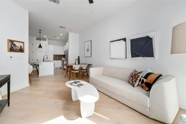 $372,500 | 800 Embassy Drive, Unit 421, Austin, TX 78702