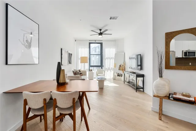 $372,500 | 800 Embassy Drive, Unit 421, Austin, TX 78702