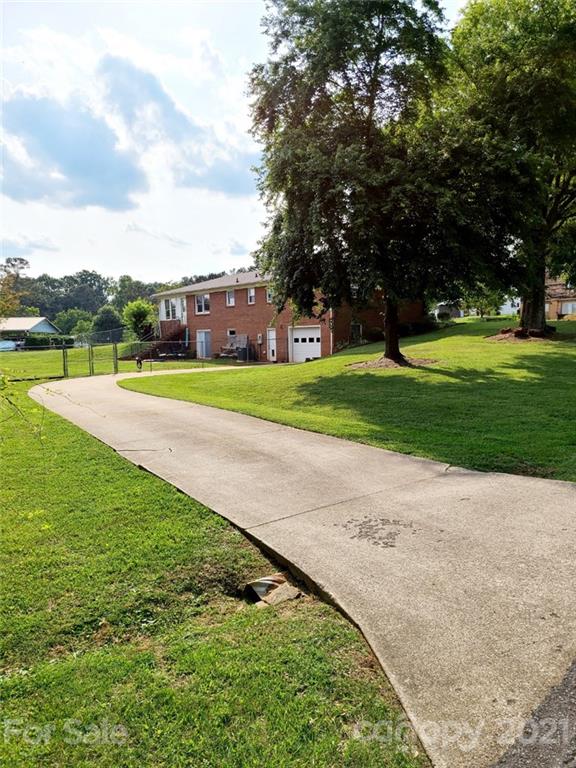 971 Icard Ridge Road Taylorsville, NC 28681 - Photo 5 of 30 Gallery Image 5