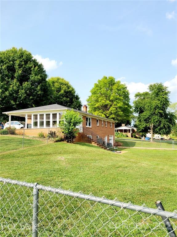 971 Icard Ridge Road Taylorsville, NC 28681 - Photo 8 of 30 Gallery Image 8