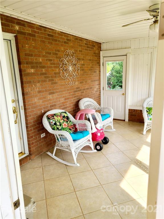 971 Icard Ridge Road Taylorsville, NC 28681 - Photo 9 of 30 Gallery Image 9