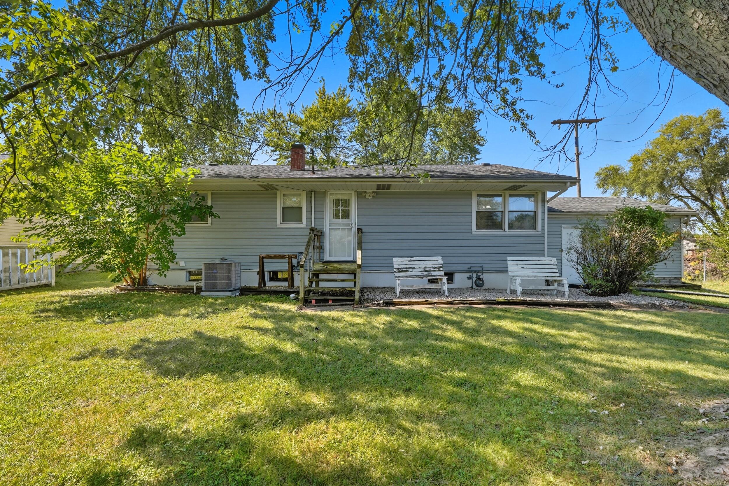 7701 Whitcomb Street Merrillville, IN 46410 - Photo 20 of 20 2500x1667