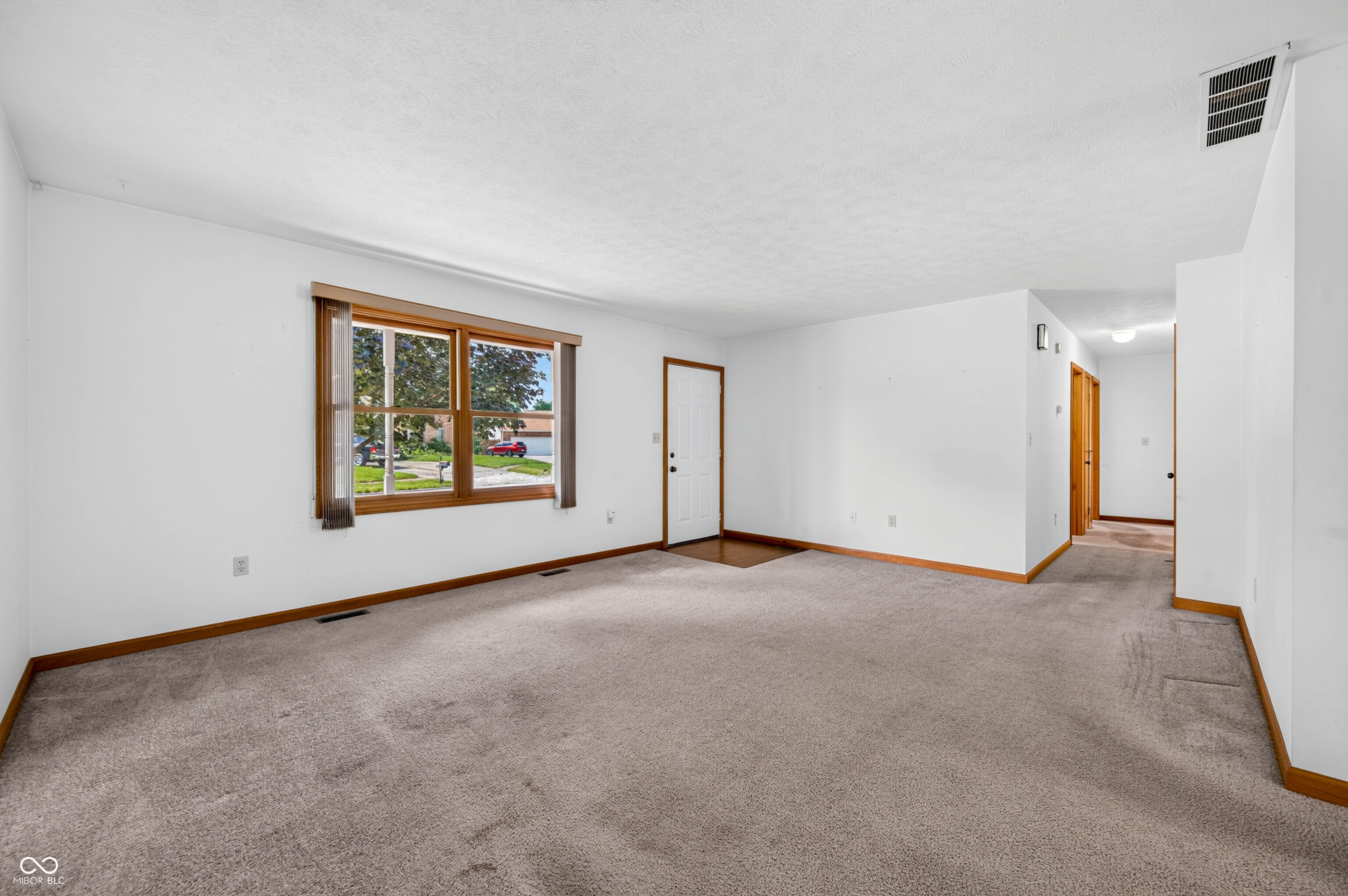 2530 Cedar Ridge Drive Columbus, IN 47203 - Photo 11 of 48