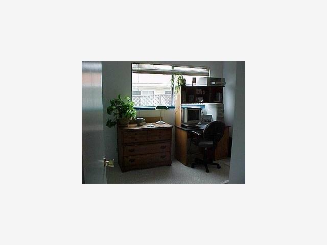 185 Brighton Road Pacifica, CA 94044 - Photo 4 of 5 Gallery Image 4