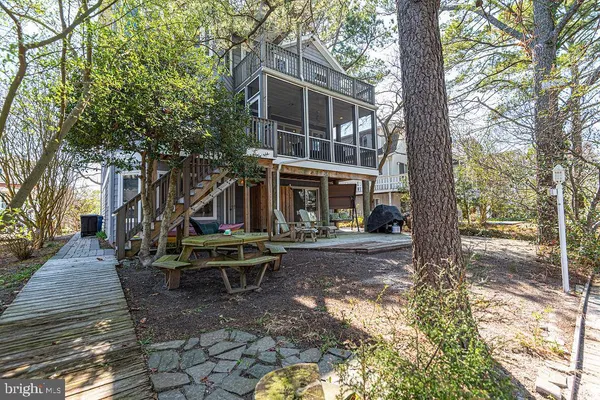 $1,490,000 | 207 West 11th Street, South Bethany, DE 19930