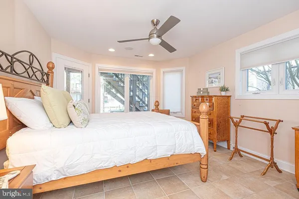 $1,490,000 | 207 West 11th Street, South Bethany, DE 19930