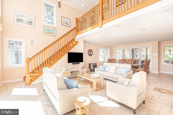 $1,490,000 | 207 West 11th Street, South Bethany, DE 19930