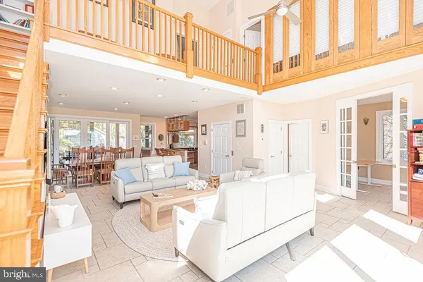 $1,490,000 | 207 West 11th Street, South Bethany, DE 19930