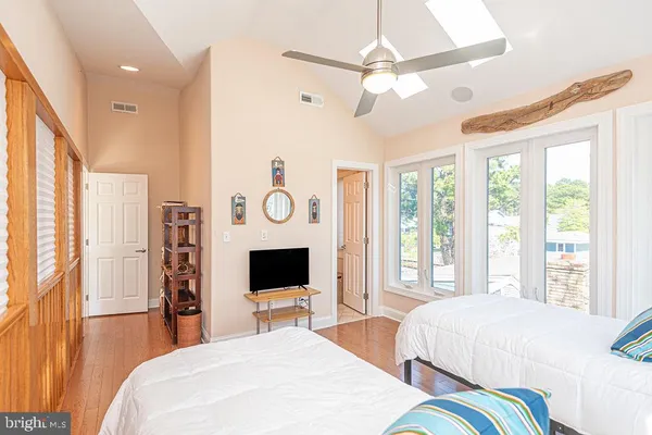 $1,490,000 | 207 West 11th Street, South Bethany, DE 19930