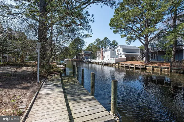 $1,490,000 | 207 West 11th Street, South Bethany, DE 19930