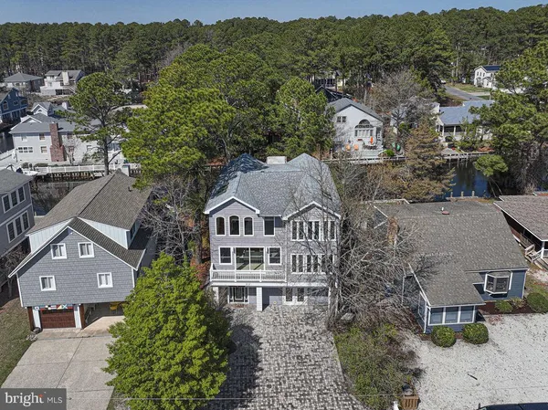 $1,490,000 | 207 West 11th Street, South Bethany, DE 19930