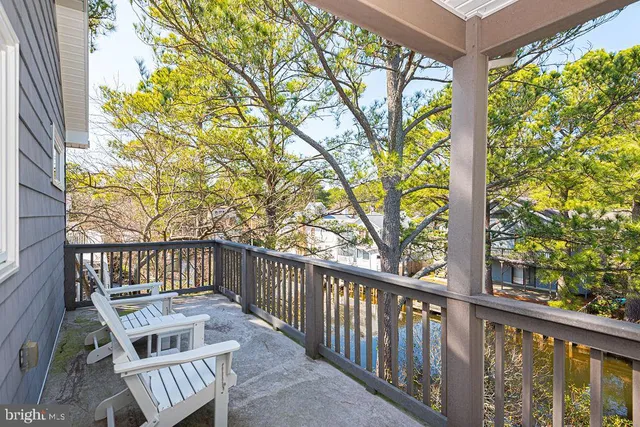 $1,550,000 | 207 West 11th Street, South Bethany, DE 19930