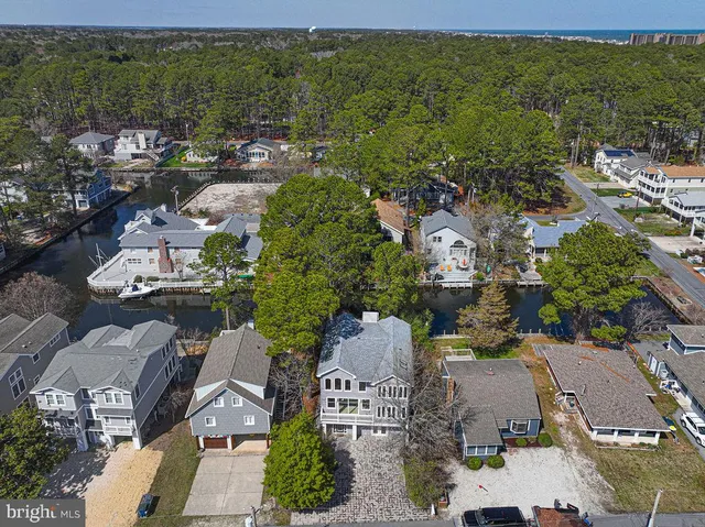 $1,550,000 | 207 West 11th Street, South Bethany, DE 19930