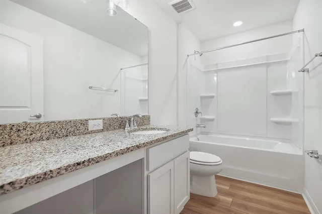 $1,995 | 3308 Canberra Place, Palmetto, FL 34221