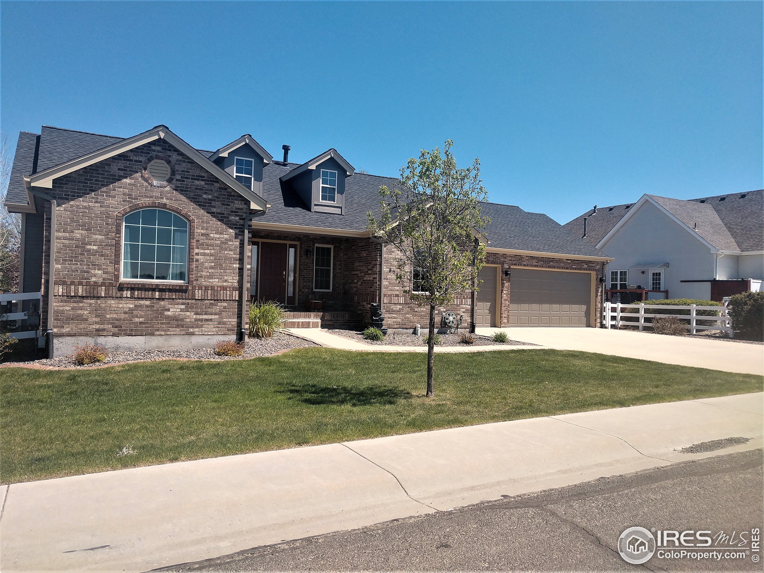 5708 Wetland Loop Frederick, CO 80504 - Photo 2 of 40
