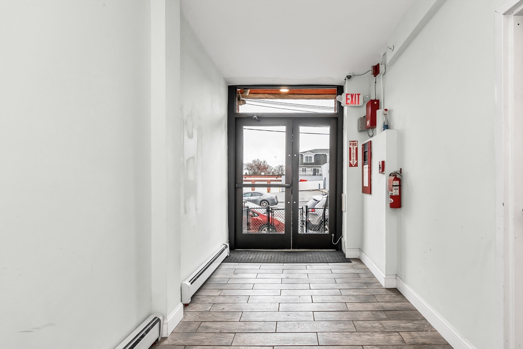 193 Appleton Street, Unit 4 Lowell, MA 01852 - Photo 4 of 21