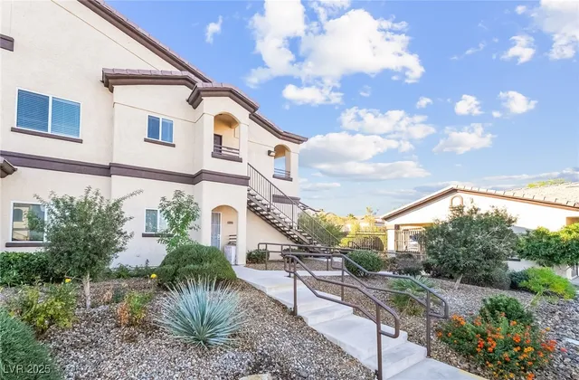 $1,650 | 2291 West Horizon Ridge Parkway, Unit 12270, Henderson, NV 89052