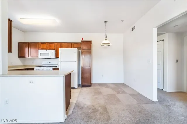 $1,650 | 2291 West Horizon Ridge Parkway, Unit 12270, Henderson, NV 89052