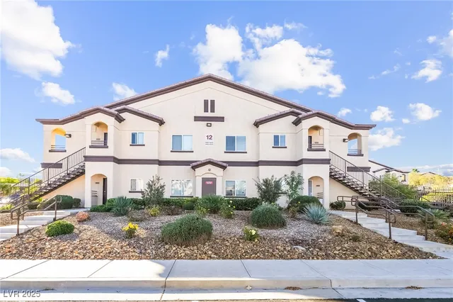 $1,650 | 2291 West Horizon Ridge Parkway, Unit 12270, Henderson, NV 89052