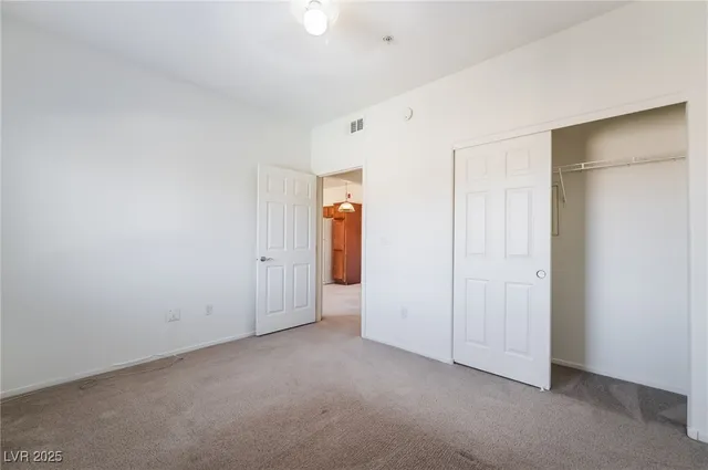 $1,650 | 2291 West Horizon Ridge Parkway, Unit 12270, Henderson, NV 89052
