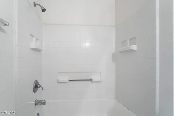 $1,450 | 2291 West Horizon Ridge Parkway, Unit 12270, Henderson, NV 89052