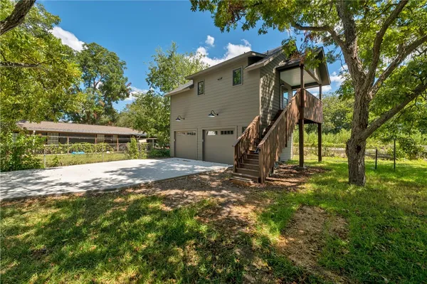 $2,050 | 7505 Grover Avenue, Unit GARAGE B, Austin, TX 78757