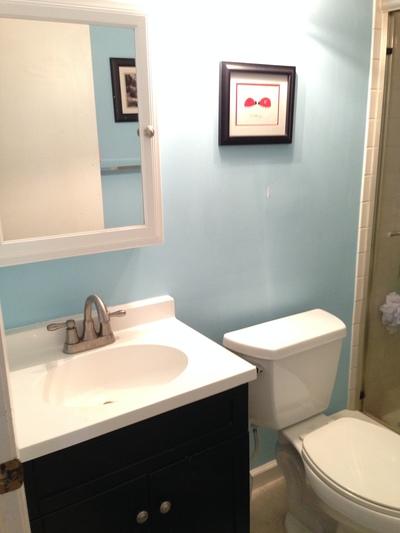 8164 Thames Boulevard, Unit C Boca Raton, FL 33433 - Photo 8 of 16 Guest Bath