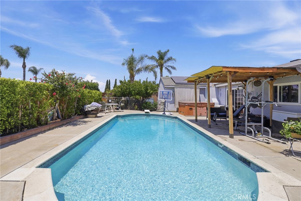 1490 Anderson Street Simi Valley, CA 93065 - Photo 2 of 37