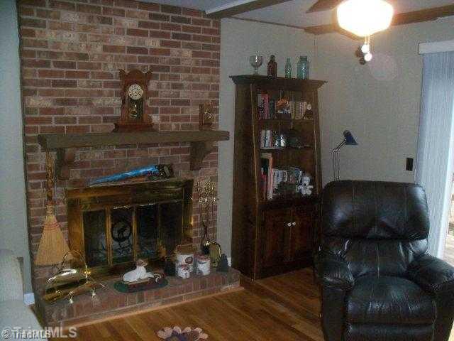 5126 Cheviot Road Greensboro, NC 27455 - Photo 10 of 13 Den/Family/Great Room.