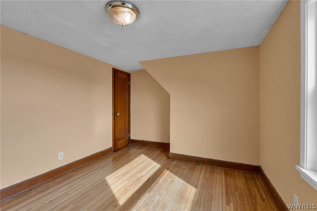 2436 Harlem Road Cheektowaga, NY 14225 - Photo 20 of 33