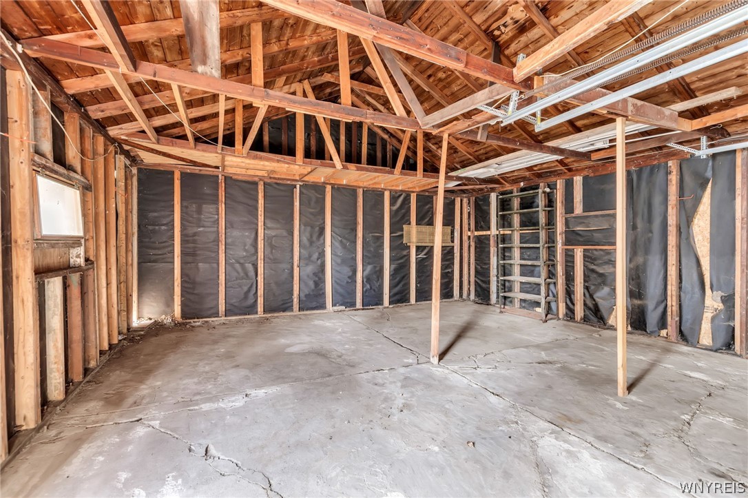 2436 Harlem Road Cheektowaga, NY 14225 - Photo 5 of 33