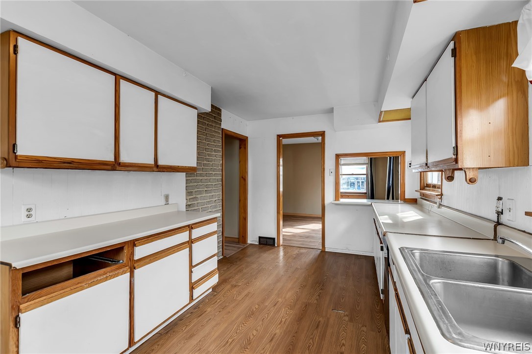 2436 Harlem Road Cheektowaga, NY 14225 - Photo 8 of 33