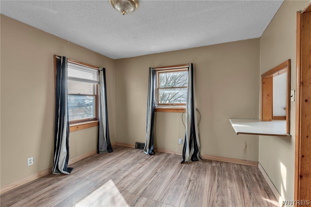 2436 Harlem Road Cheektowaga, NY 14225 - Photo 9 of 33