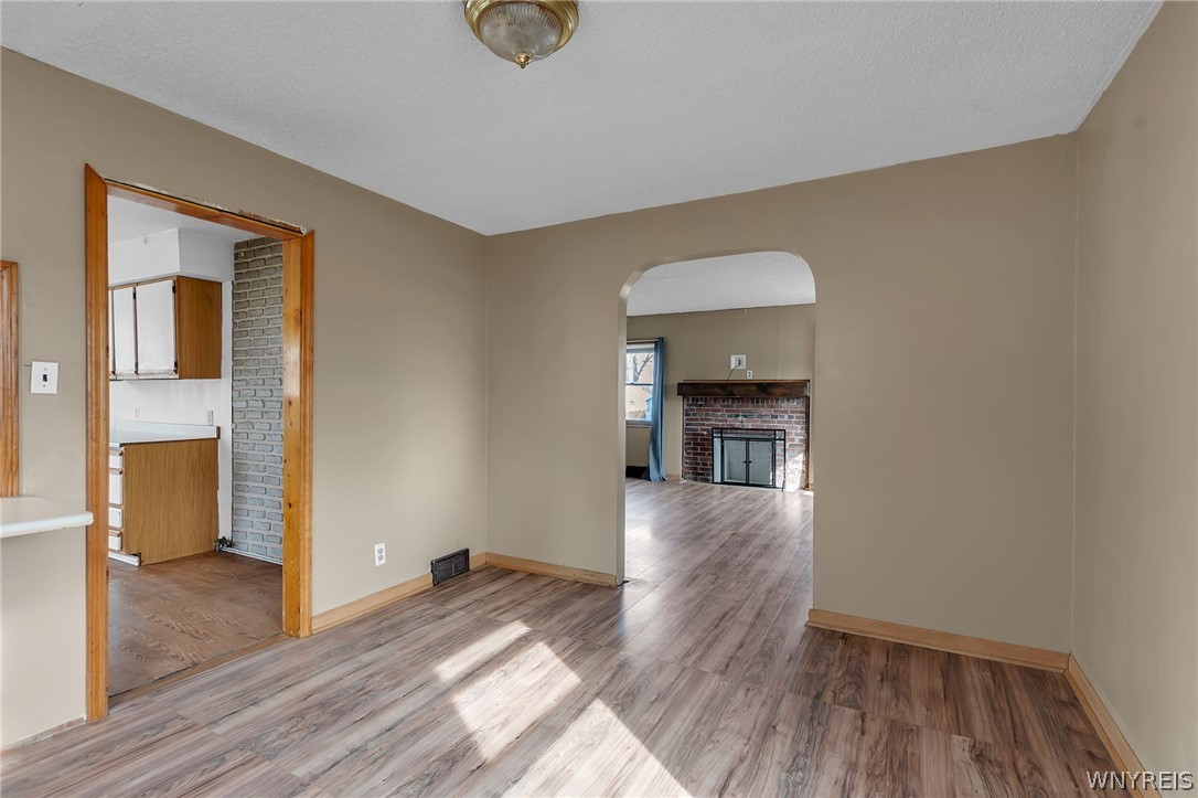 2436 Harlem Road Cheektowaga, NY 14225 - Photo 10 of 33