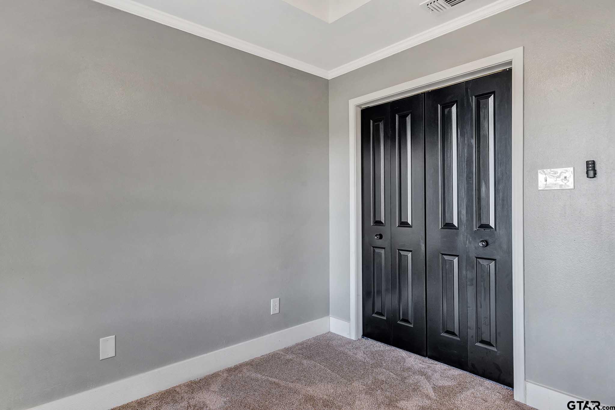 11670 Cr 345 Winona Tx 75792 Winona, TX 75792 - Photo 19 of 39 a view of an empty room