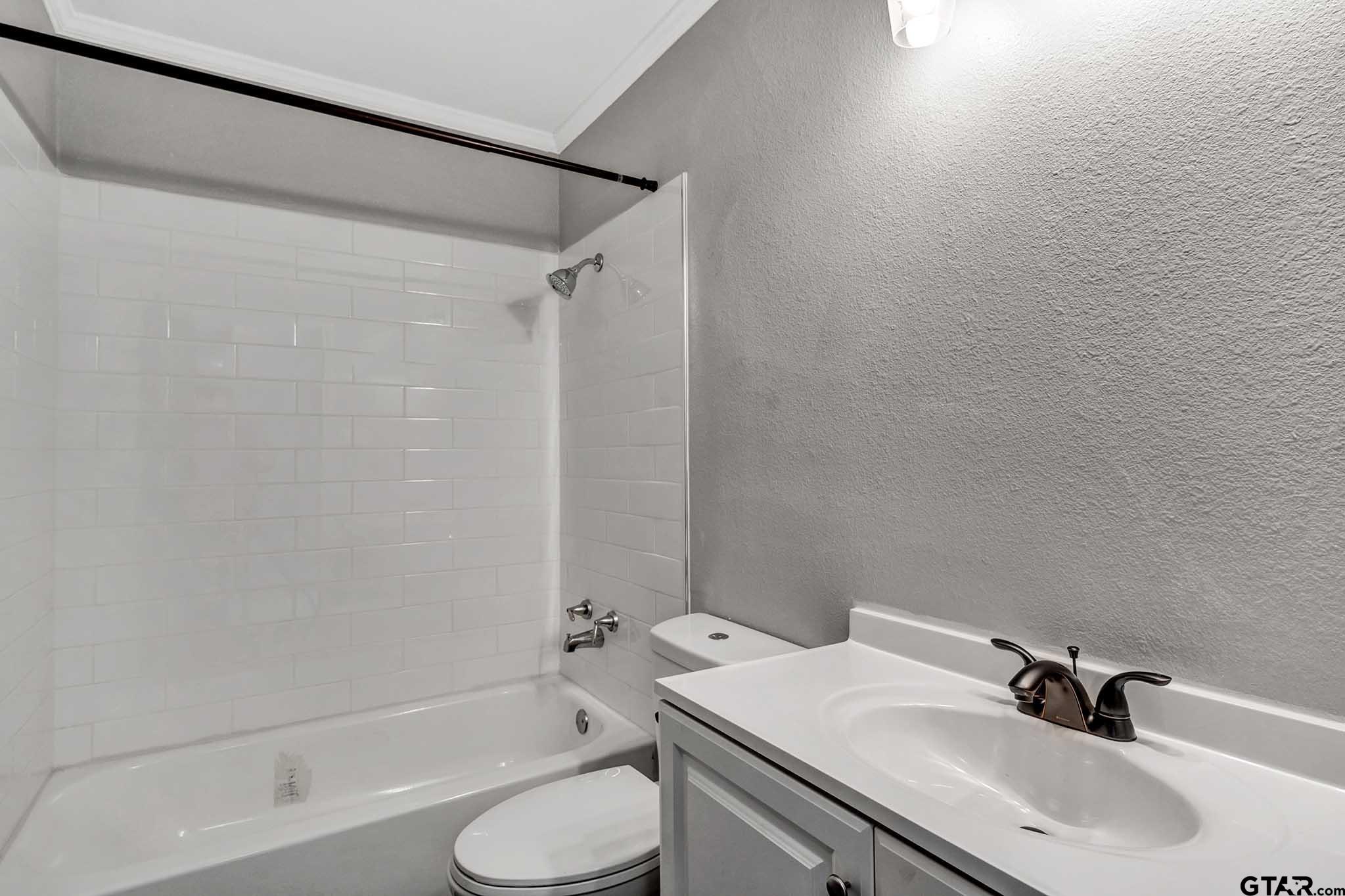 11670 Cr 345 Winona Tx 75792 Winona, TX 75792 - Photo 20 of 39 a bathroom with a sink toilet and shower