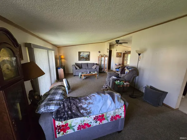 $159,900 | 910 East South D Street, Gas City, IN 46933