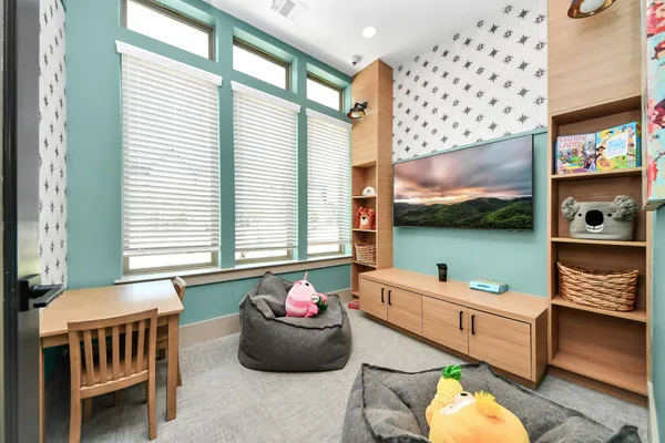 $1,729 | 7711 Longmire Road, Unit 102, Conroe, TX 77304